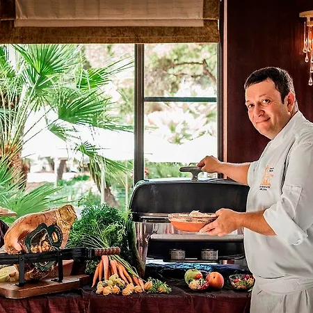 호텔 후아나
