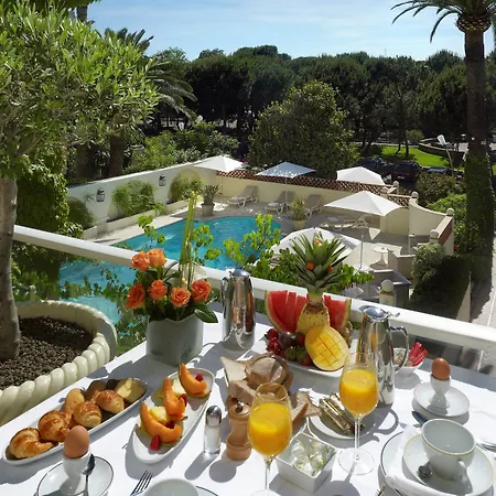 Hotell Juana Juan-les-Pins